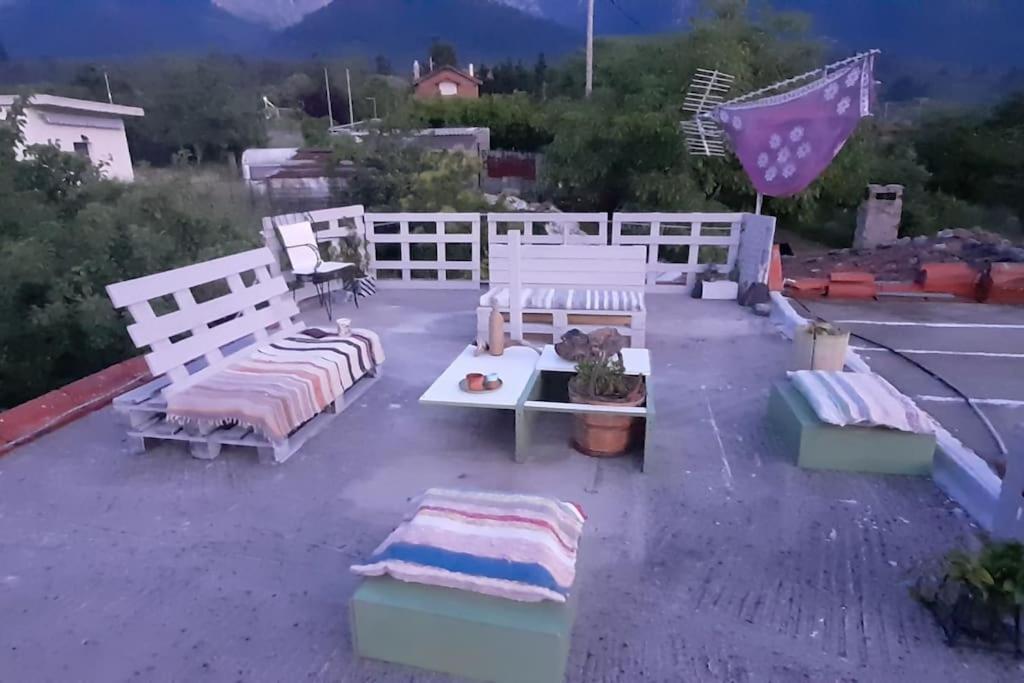 Το Σπίτι Της Ελένης Apartman Vlachia Kültér fotó